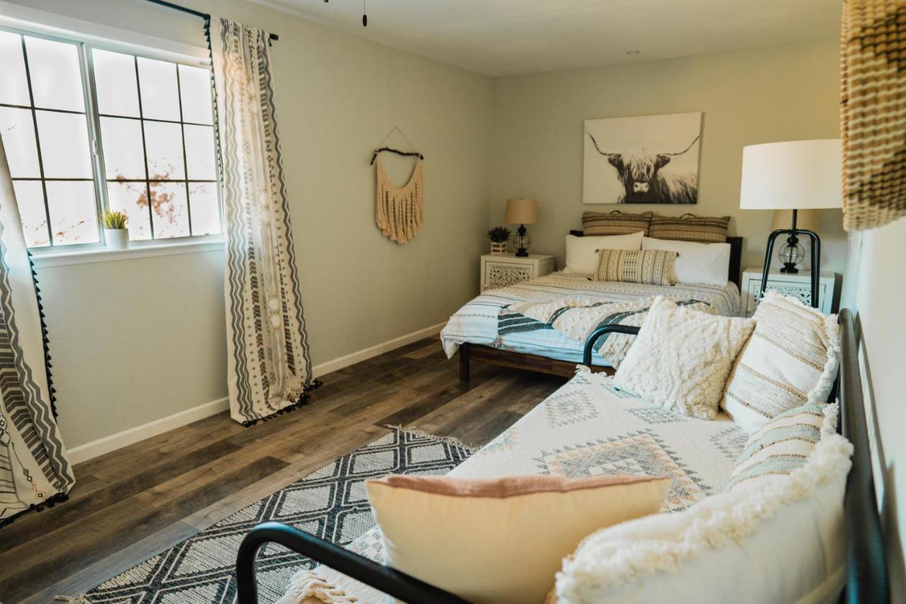 Family Farmhouse By Casa Oso With Views And Spa Ahwahnee Exterior photo